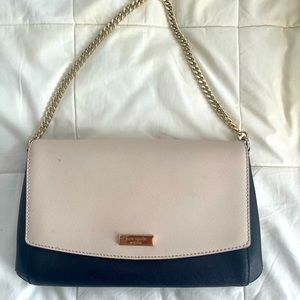 Kate Spade 2-1 bag! Crossbody that turns into a shoulder bag.